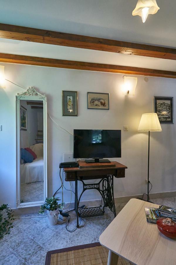 Holiday Home Olive Mill Mlini Exterior photo